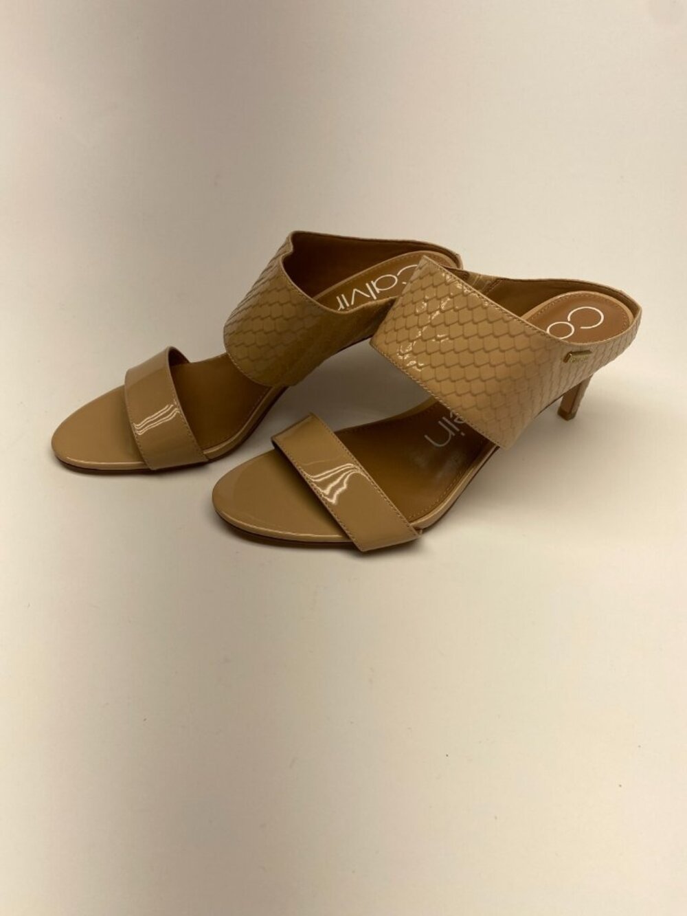Calvin Klein Womens Cecily Sand Double Strap Sandal Sz 9.5